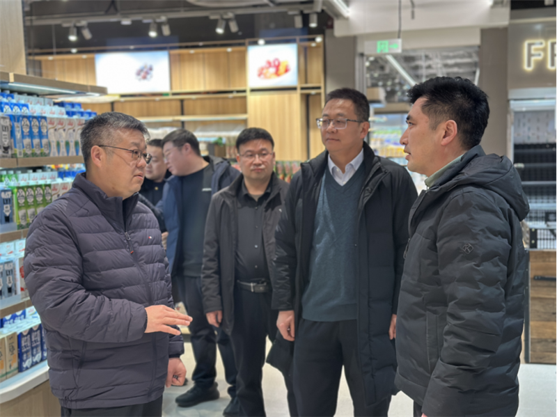 筑牢全场景食安防线 守护群众饮食安心——王韶勋副区长带队开展食品安全专项检查155.png